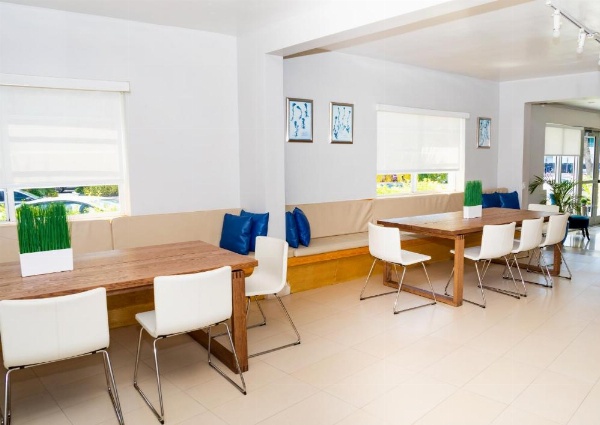 Aqua Hotel & Suites image 21